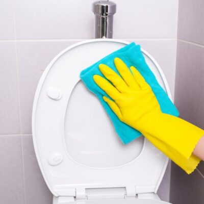 Cách Chà Nhà Vệ Sinh Sạch Bóng Như Mới: Hướng Dẫn Chi Tiết Từ Chuyên Gia